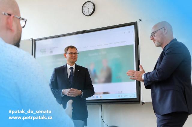 Debata s ministrem školství